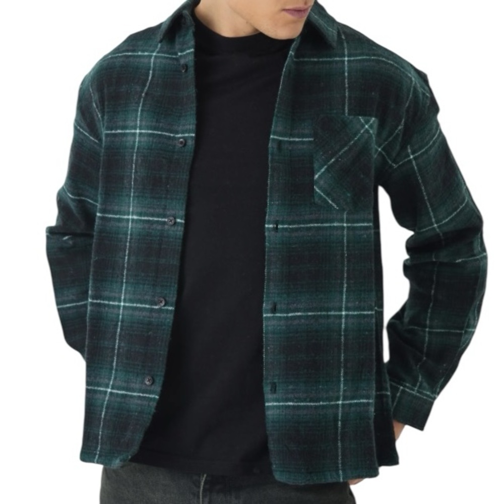 BoohooMAN oversized long sleeve green & black plaid flannel shirt size large NWT